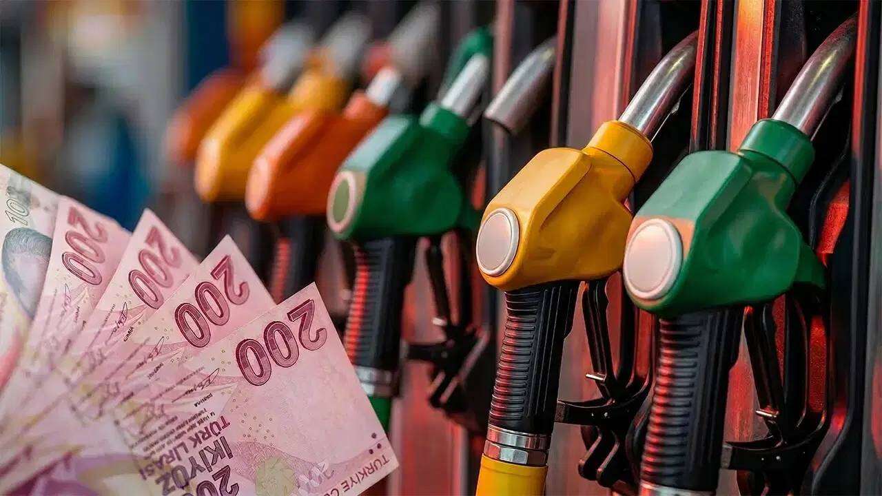 Duyanlar istasyona koşacak: Motorine dev zam geldi! İşte 22 Ağustos güncel akaryakıt fiyatları 1